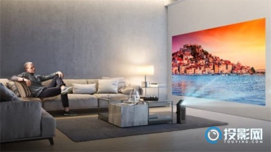 LG HU80K 4K 投影机随身外携+150 吋画面